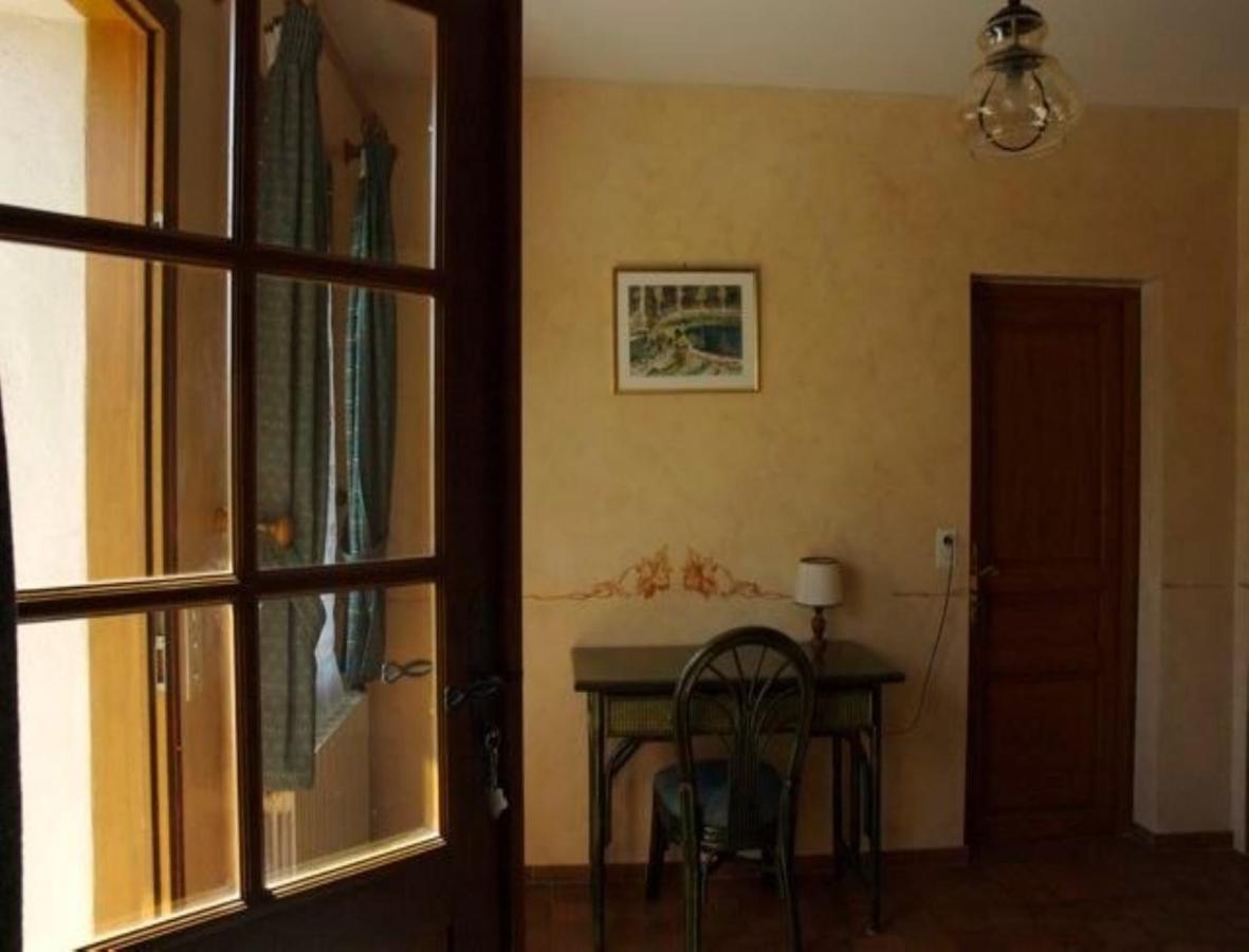 Chambres D'Hotes Les Pierries Vezannes Номер фото